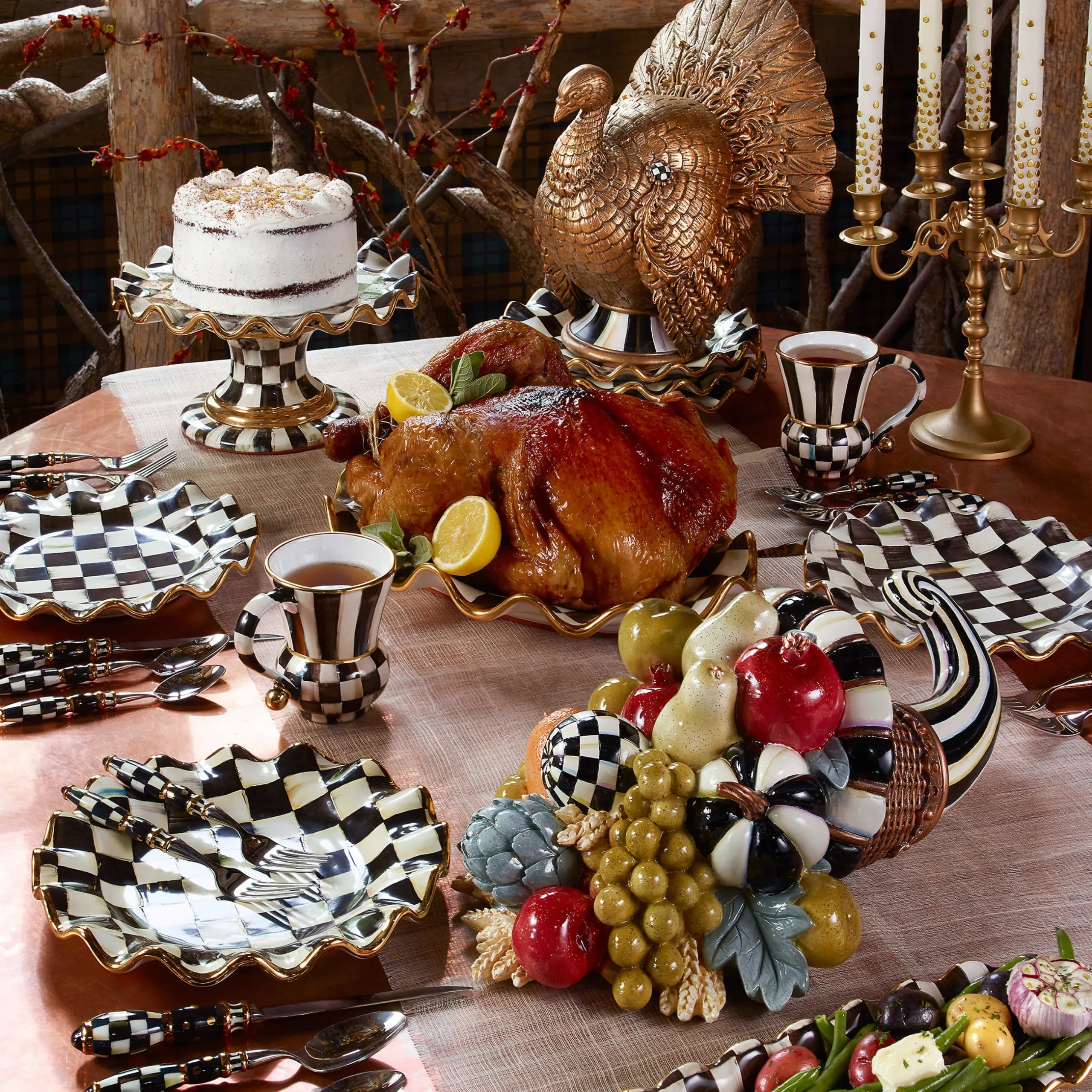 New MacKenzie-Childs Courtly Check Fluted Dinner Plate