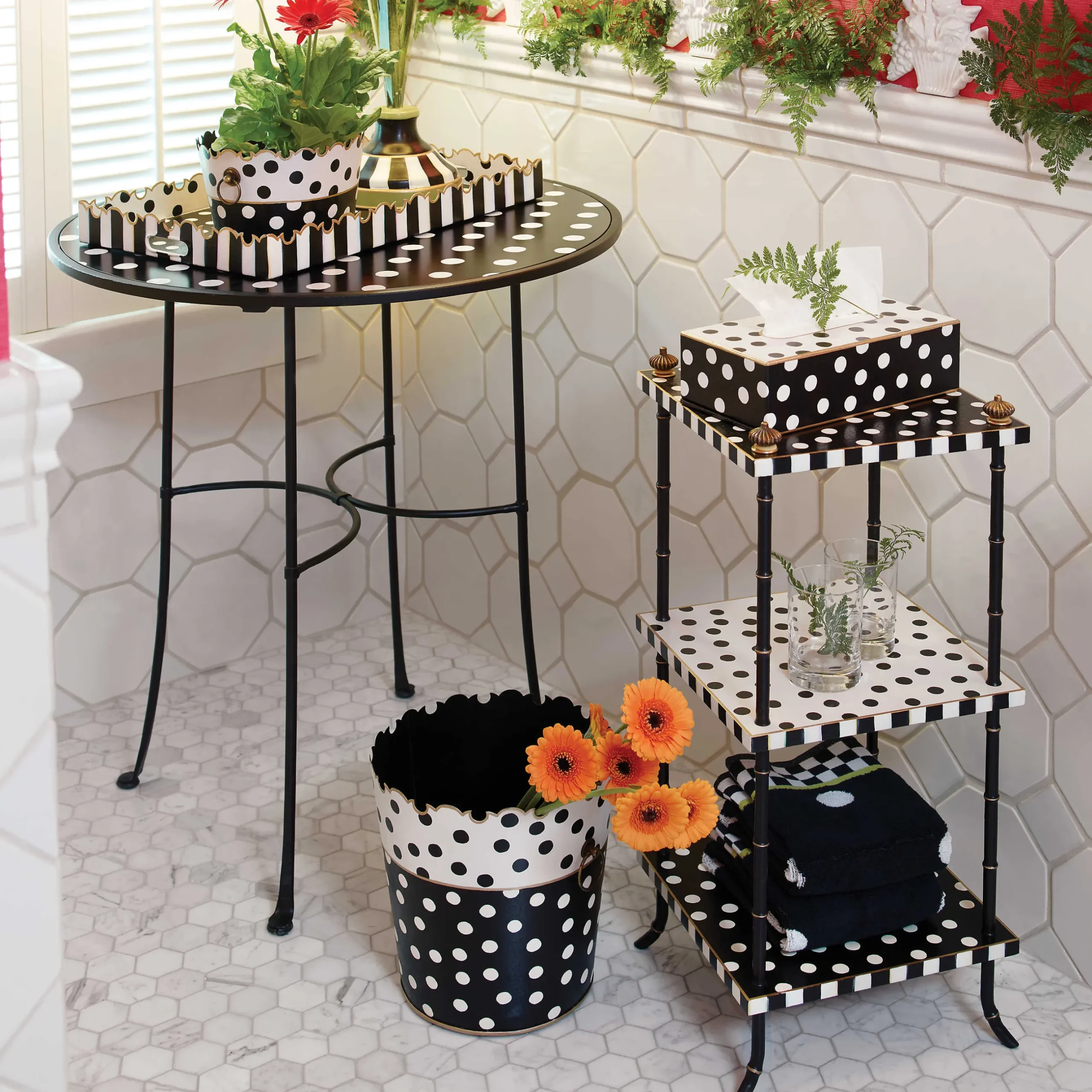 Outlet MacKenzie-Childs Dot Three Tier Table