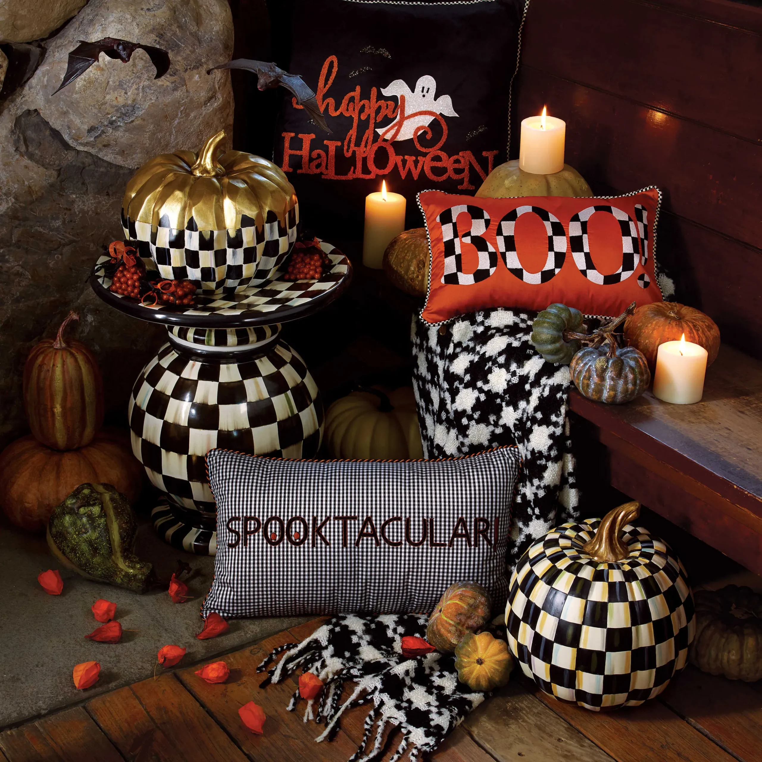 Clearance MacKenzie-Childs Houndstooth Throw - Black & Ivory