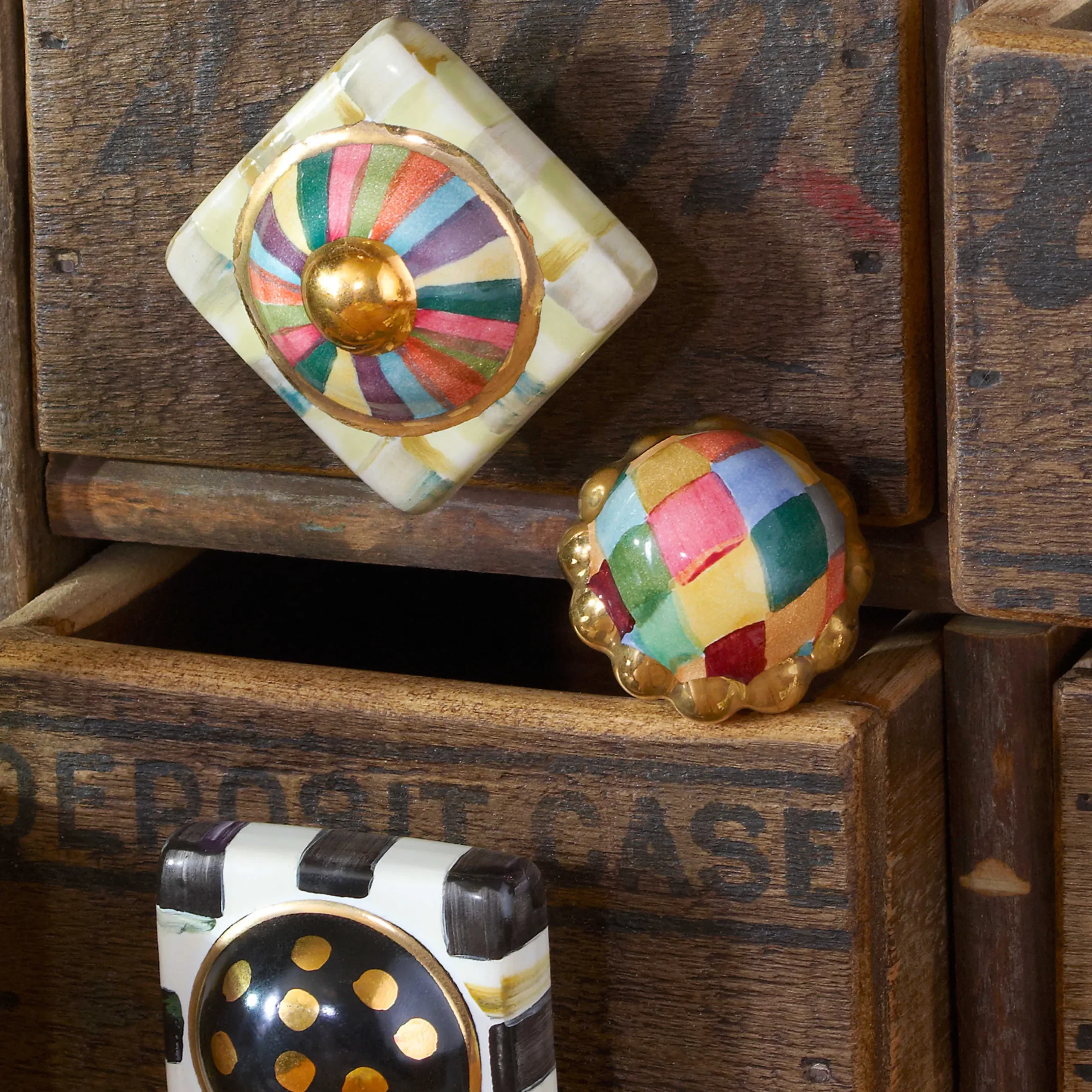 Discount MacKenzie-Childs Petit Four Round Knob - Harlequin