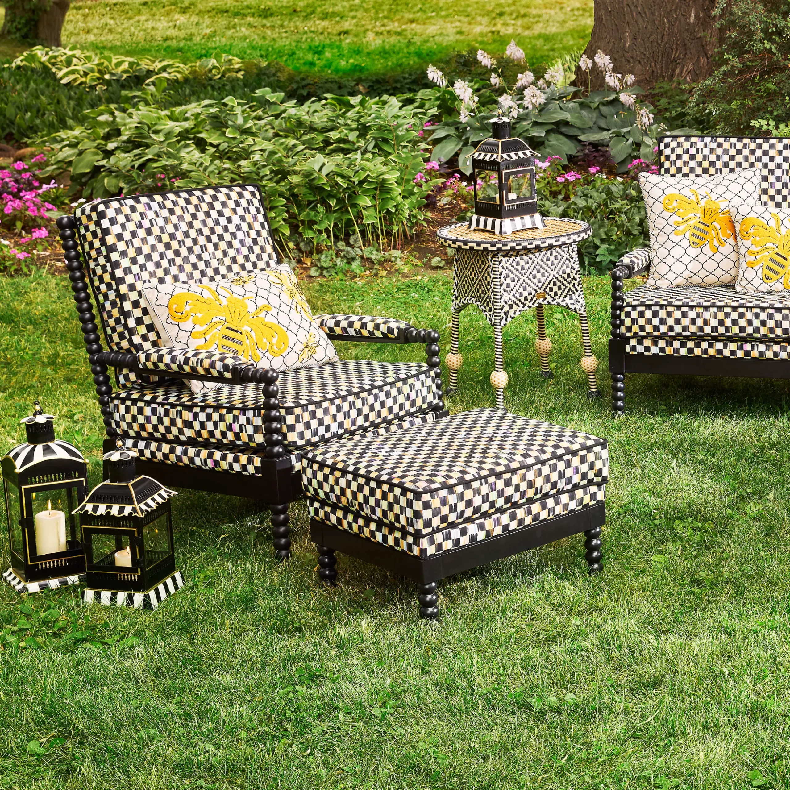 Online MacKenzie-Childs Queen Bee Outdoor Lumbar Pillow