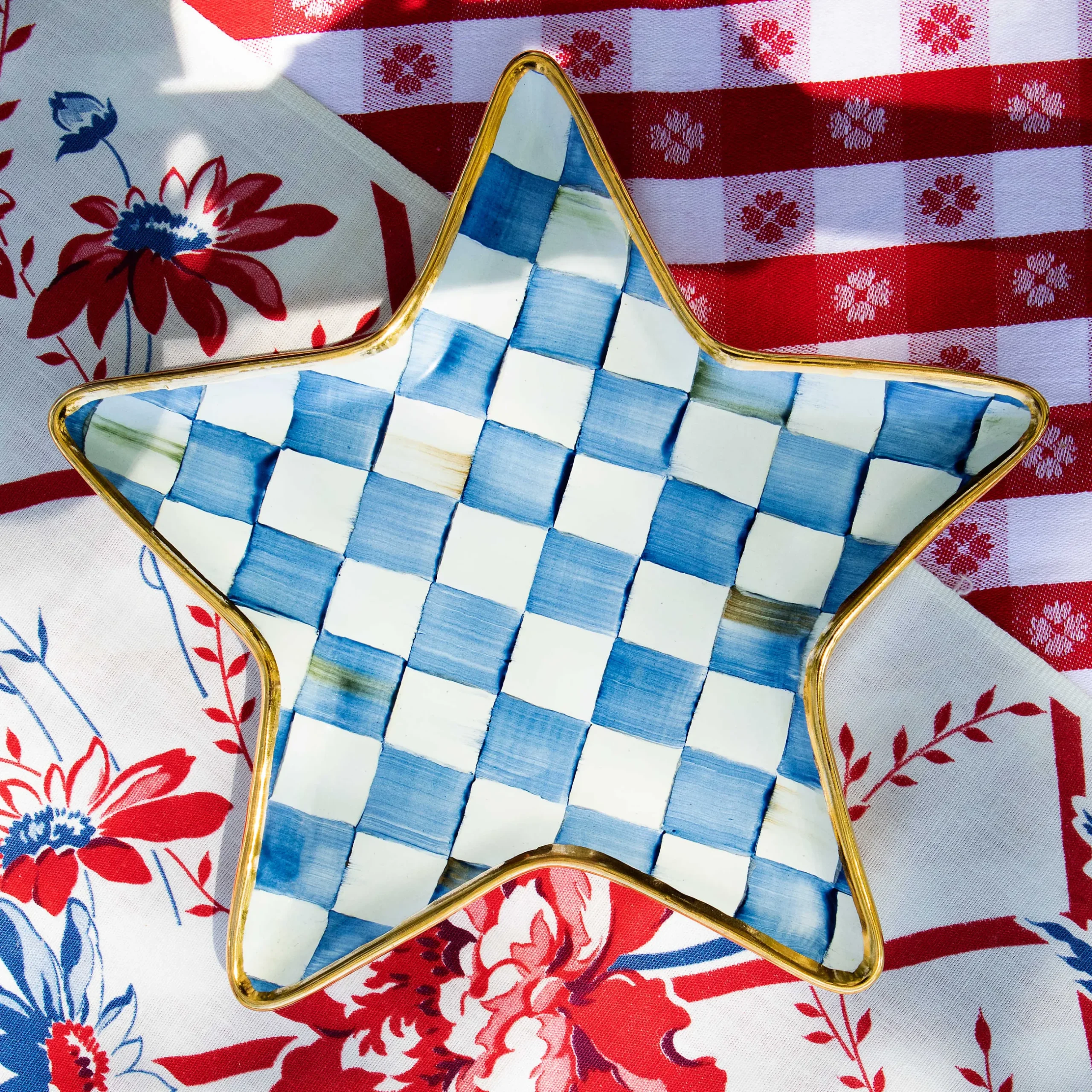 New MacKenzie-Childs Royal Check Star Plate