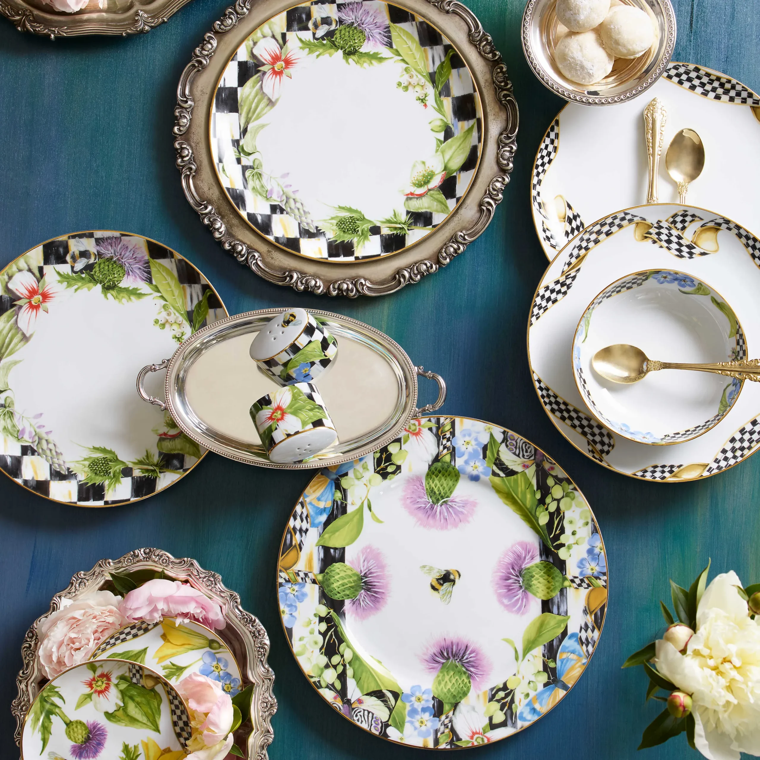 New MacKenzie-Childs Thistle & Bee Charger